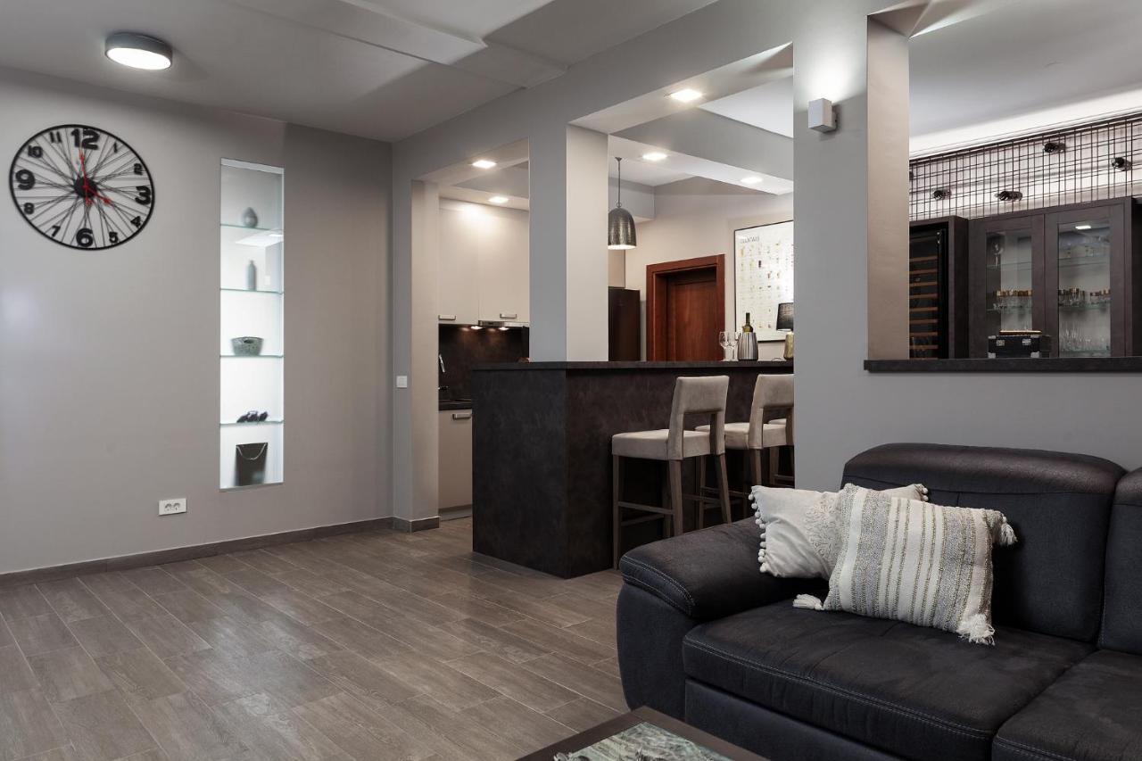 Luxury Apartments Vila Carissa Малинска Экстерьер фото